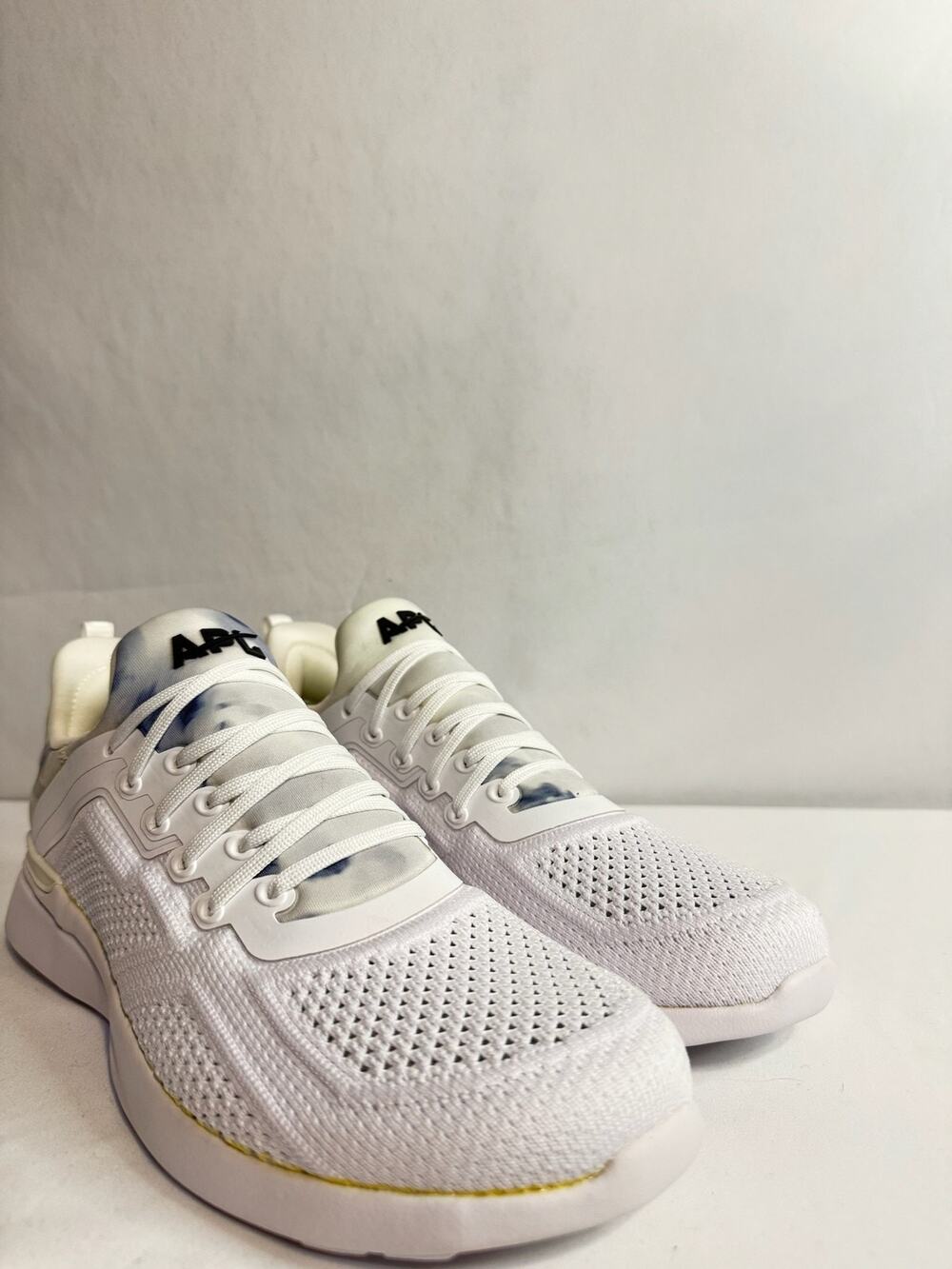 Apl Athletic Shoes White Size 8.5